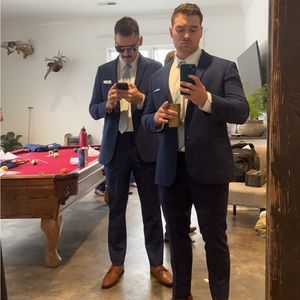 Meet your Posher, Logan